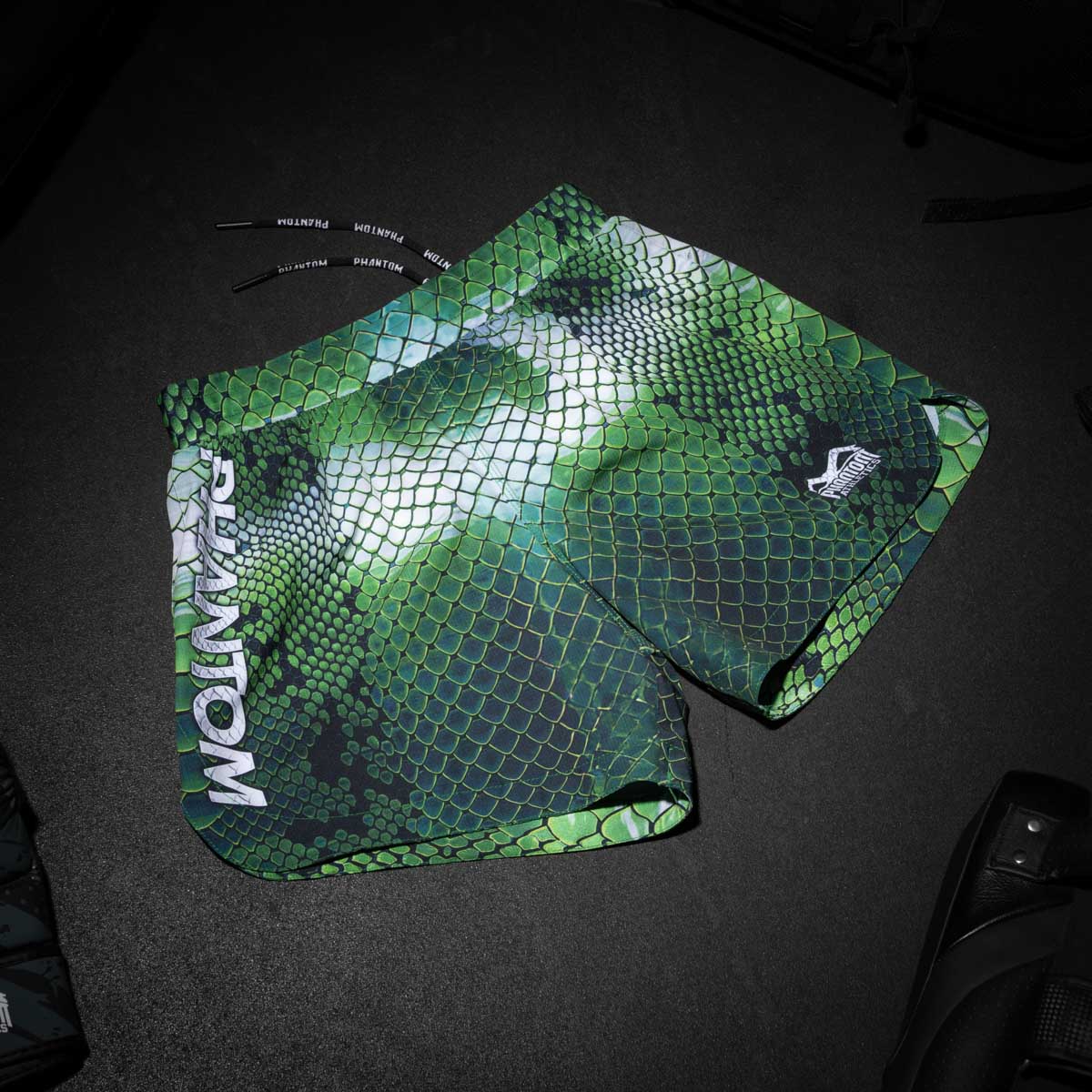 Fightshorts FUSION Green Viper – Image 3