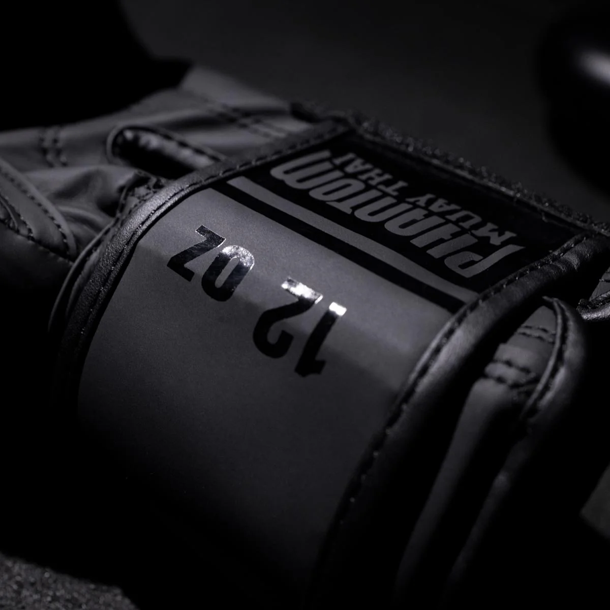 Boxhandschuhe MT-Pro - Blackout Edition – Image 8