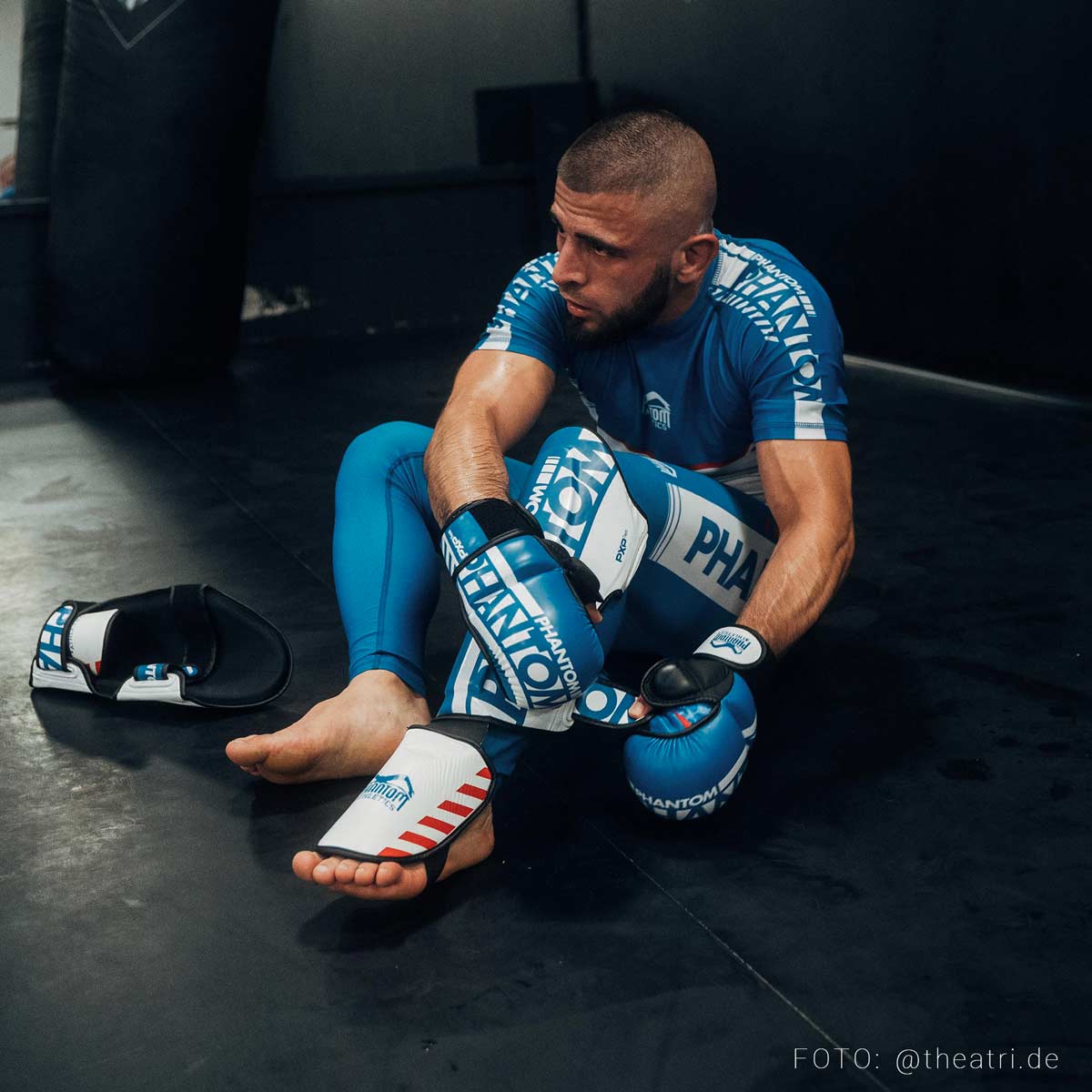 Schienbeinschutz APEX Striking - BLUE – Image 3