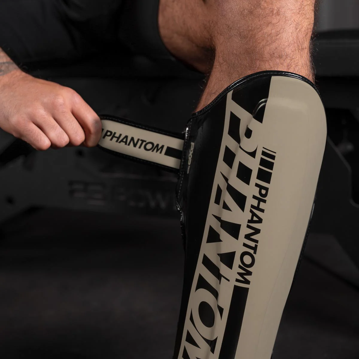 Schienbeinschutz APEX Striking - Sand – Image 4